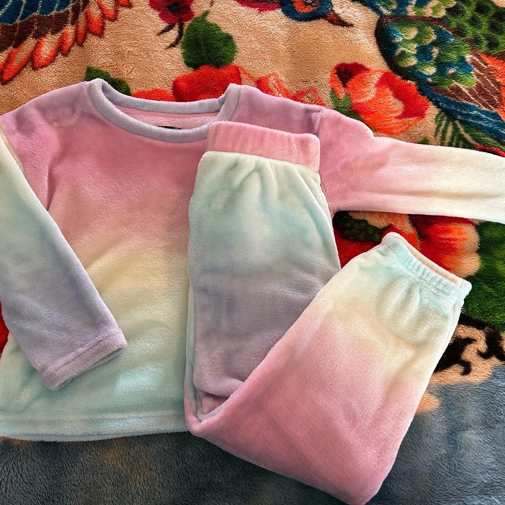 Cuddl Duds Rainbow Pajama Set Dreamy Comfort - Size 6/6X